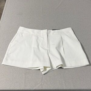 Worthington Women’s White Textured Shorts SZ14.